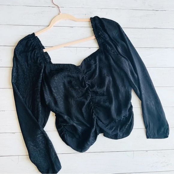 H&M Black Moire Fabric Long‎ Mutton Sleeve Top Size 12 - Picture 3 of 5